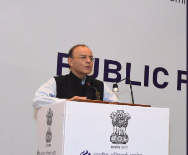 Arun Jaitley refused to react on CIC notice to RBI on defaulters list